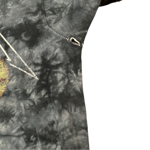 Metallica Graphic T-Shirt - Picture 3 of 5